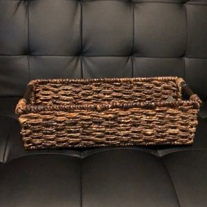 Storage basket